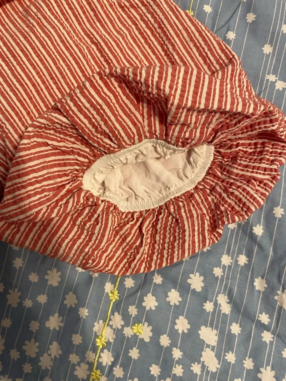 Zara Red and White Striped Ruffle Off-Shoulder Crop Top, puffer sleeve